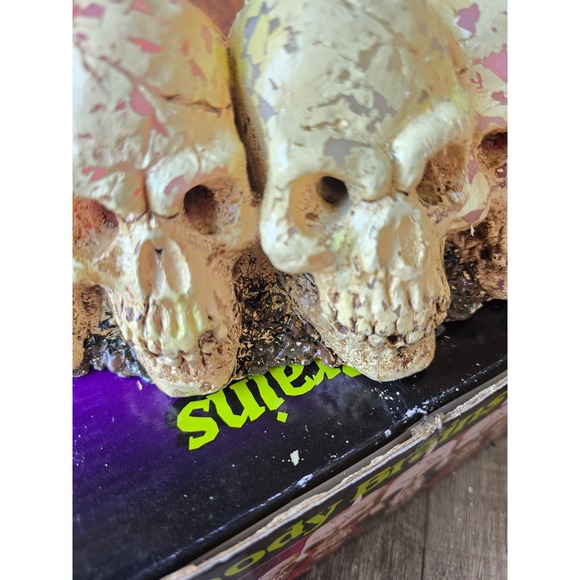 NIB Vintage Bloody Brains Candle Halloween Decor Skulls 90s‎ Oozing Horror New - Picture 9 of 9